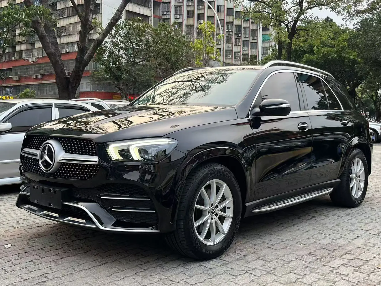 Mercedes-Benz GLE (Imported)