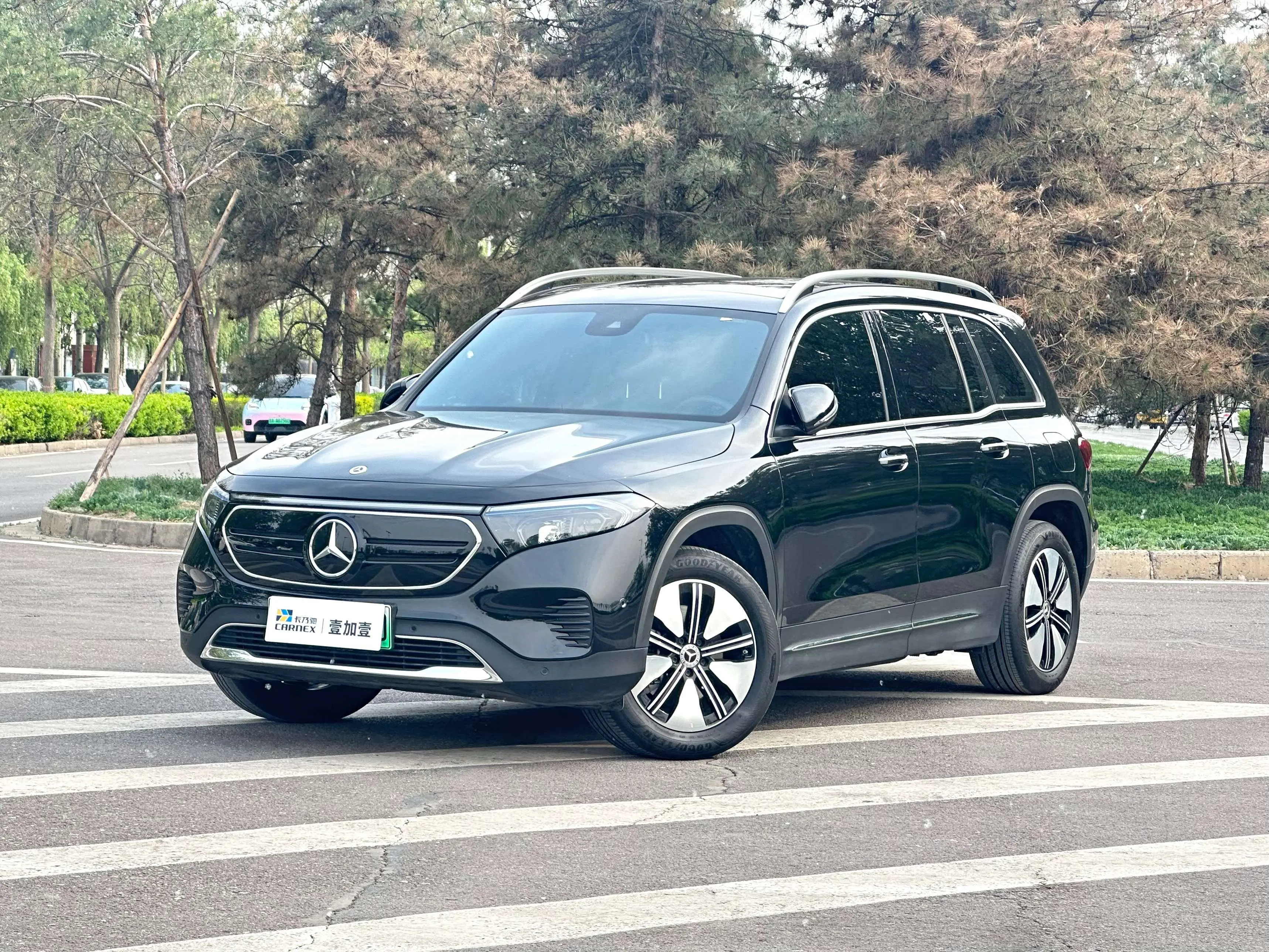 Mercedes-Benz EQB