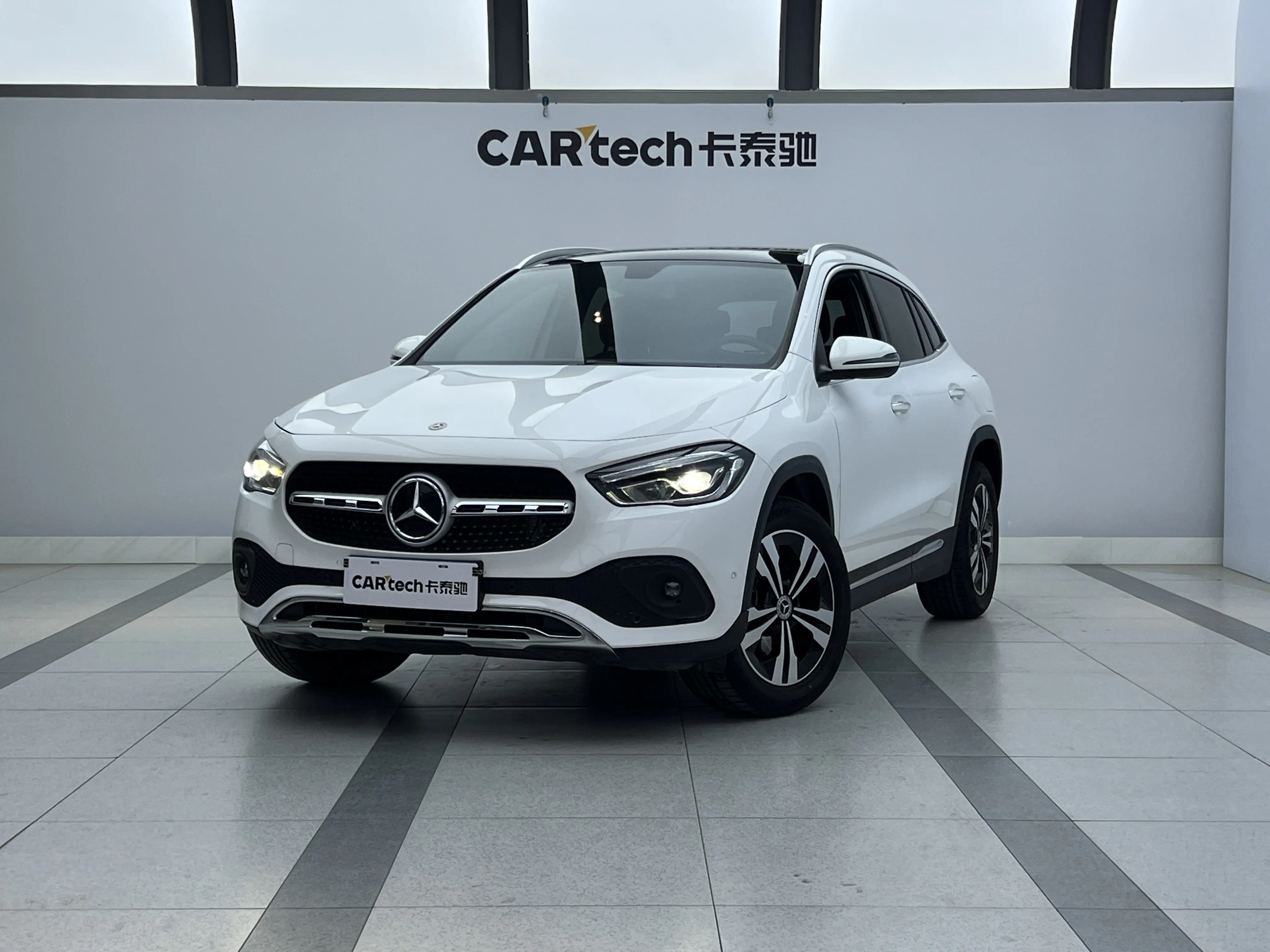 Mercedes-Benz GLA