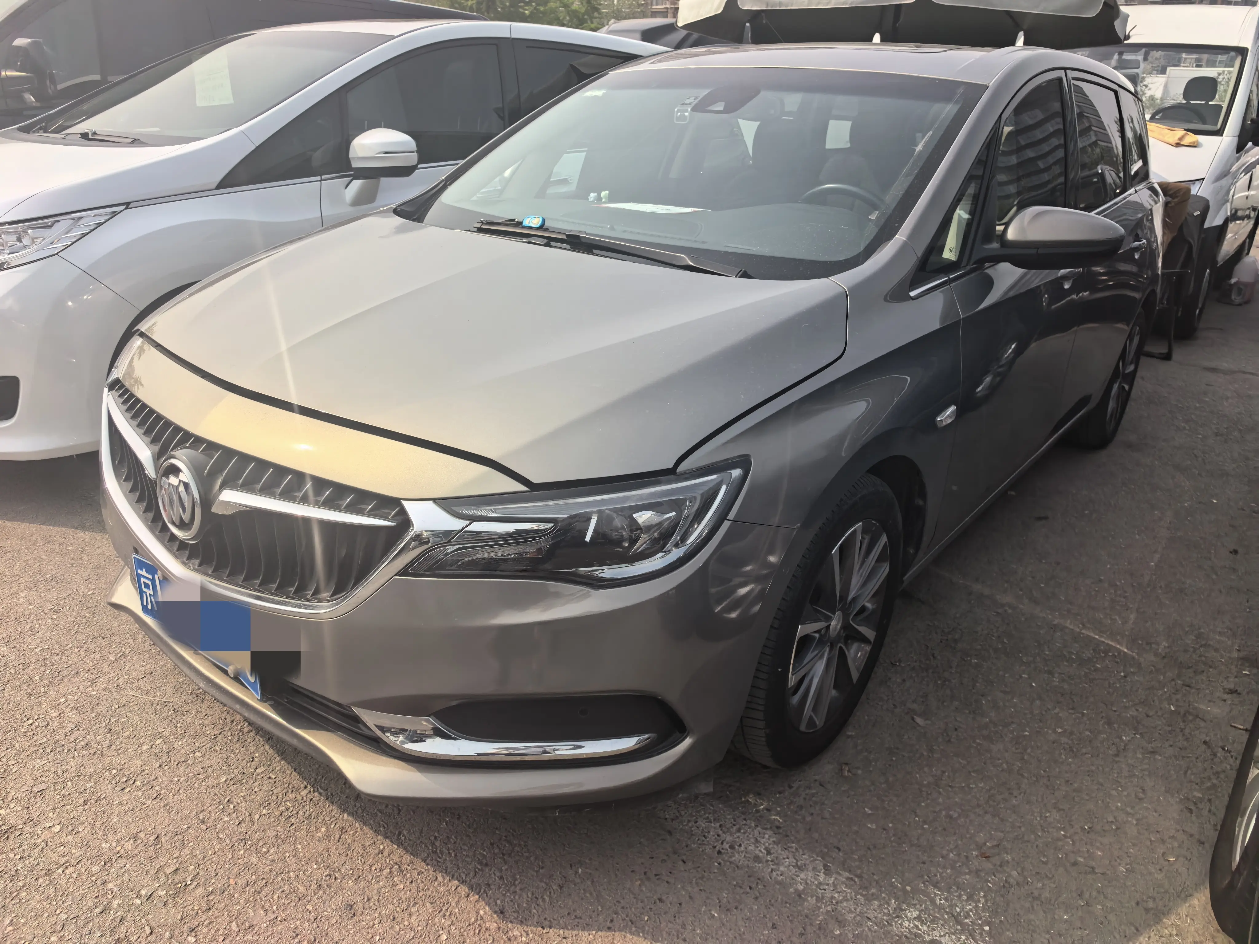 Buick GL6