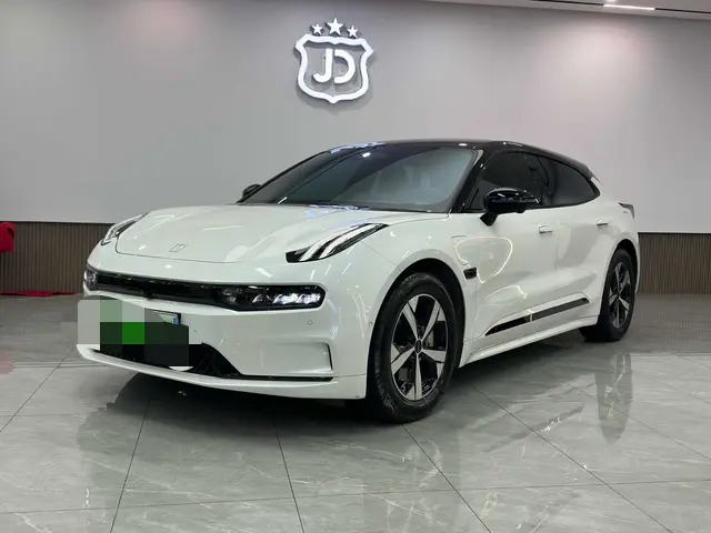 ZEEKR 001