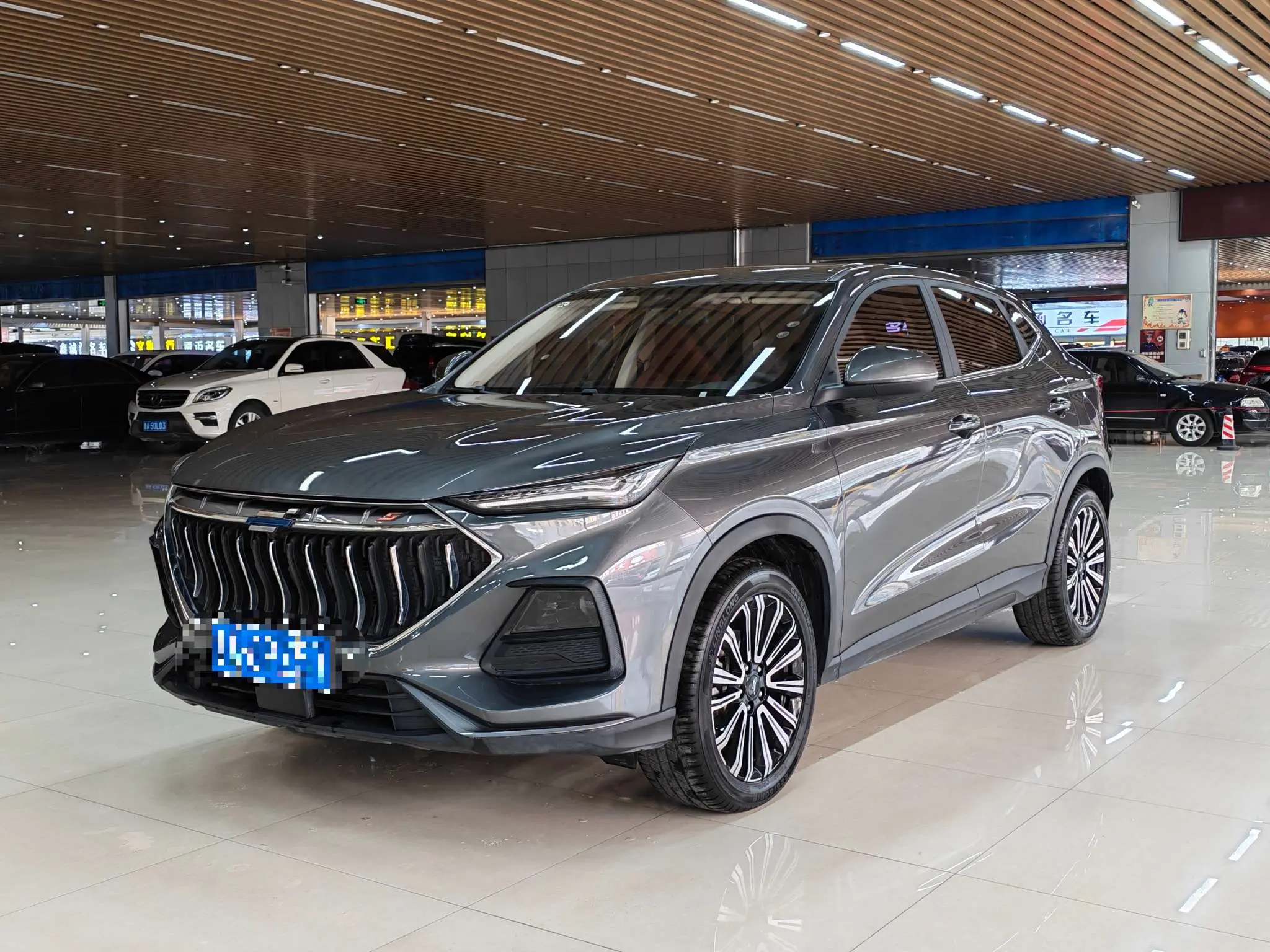 Oshan Changan Auchan X5