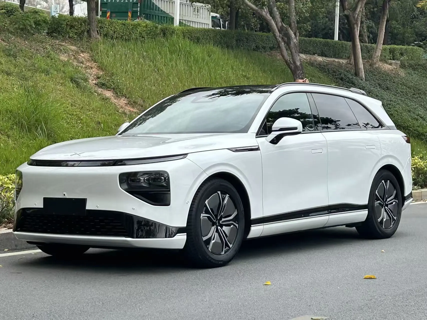 Xpeng G9