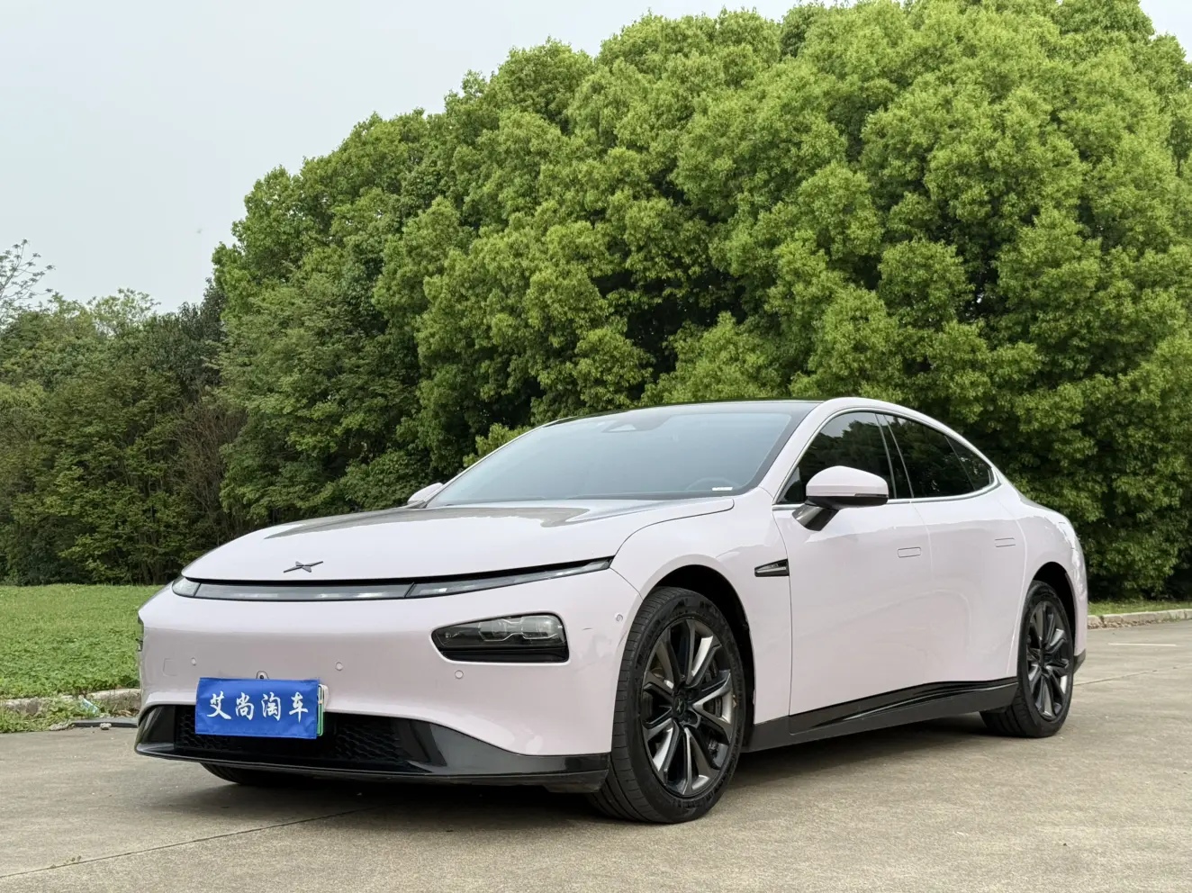 Xpeng P7