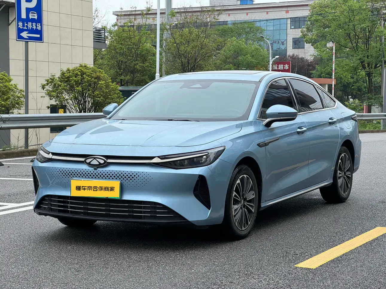 Chery Fengyun A8