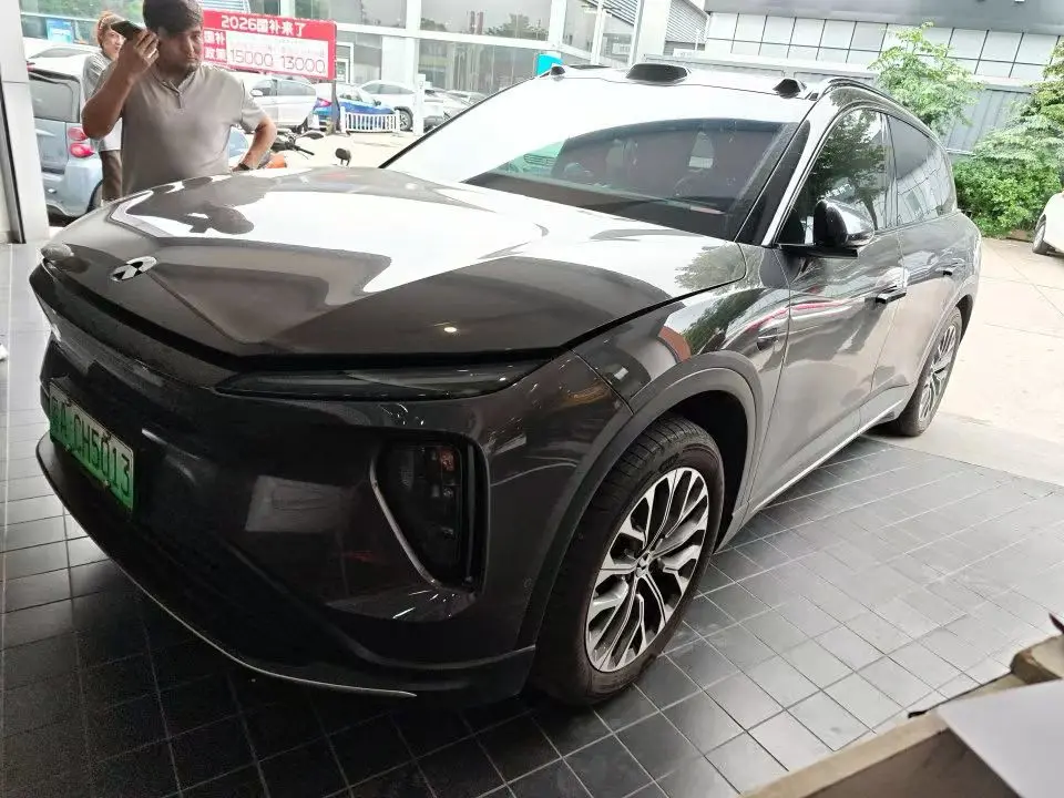 NIO ES6