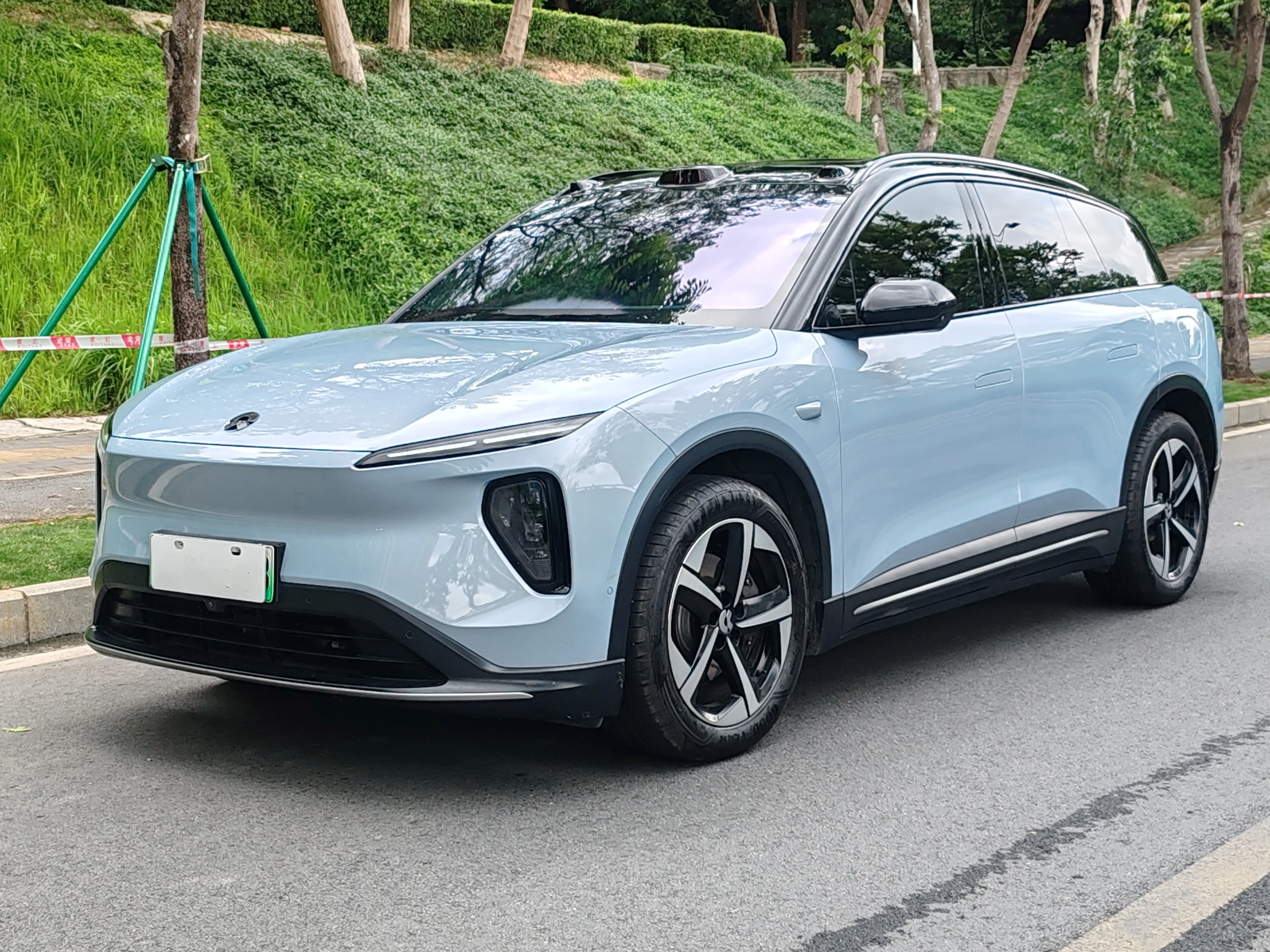 NIO ES6