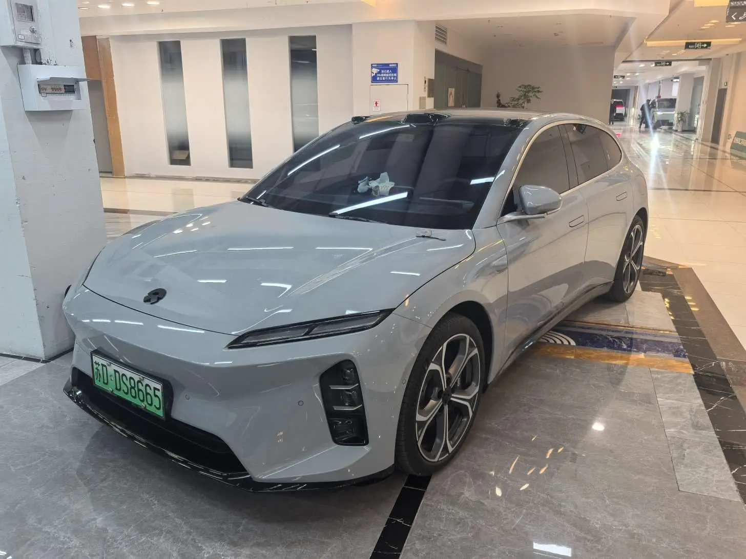 NIO ET5T