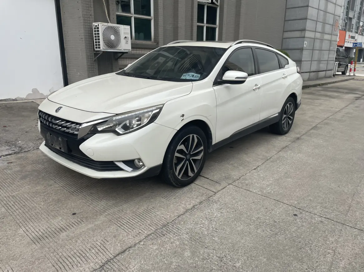 Kai Chen Venucia T90