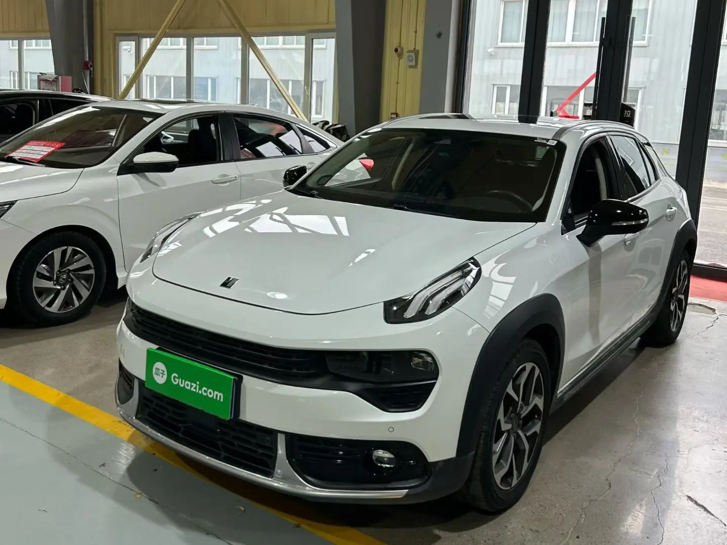Lynk & Co 02