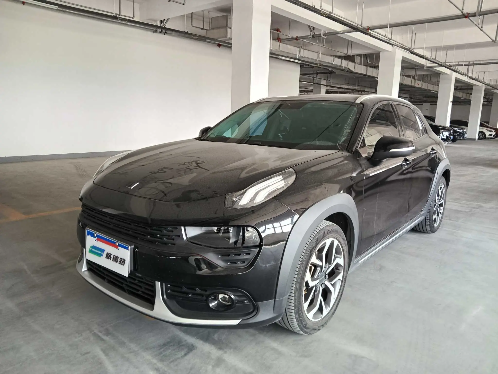 Lynk & Co 02