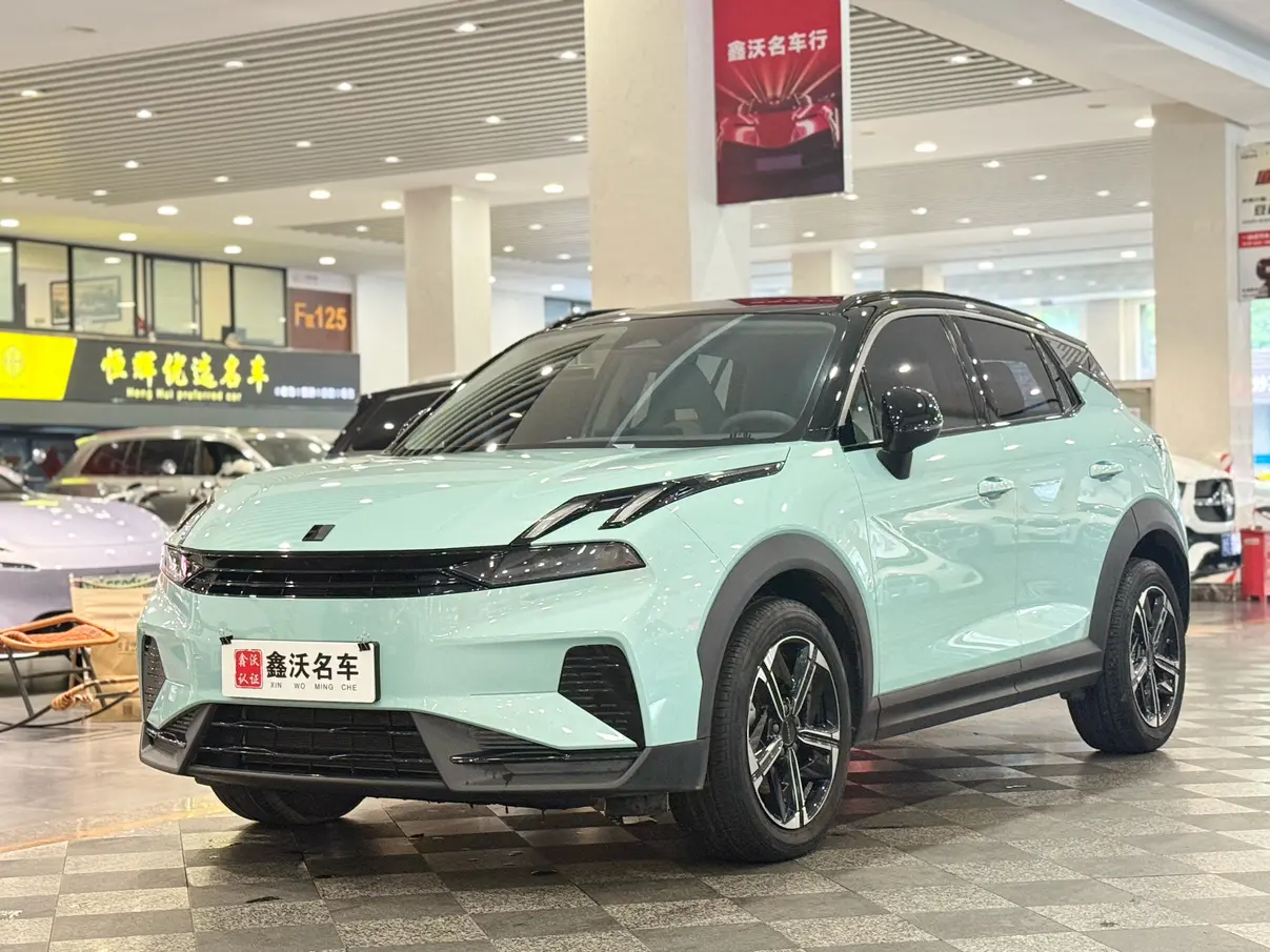 Lynk & Co 06 EM-P