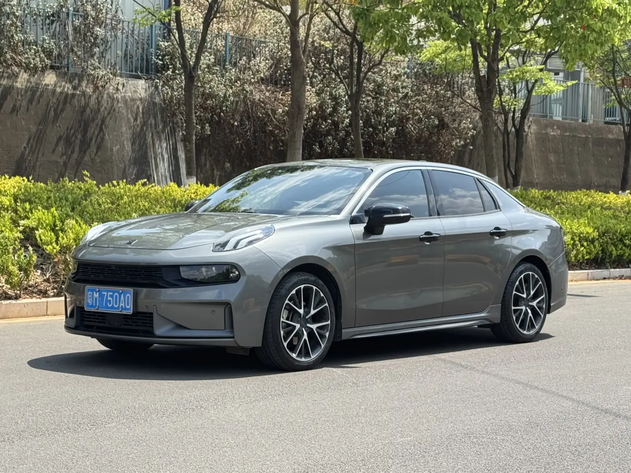 Lynk & Co 03