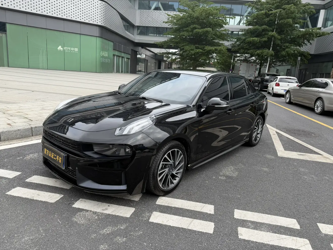 Lynk & Co 03