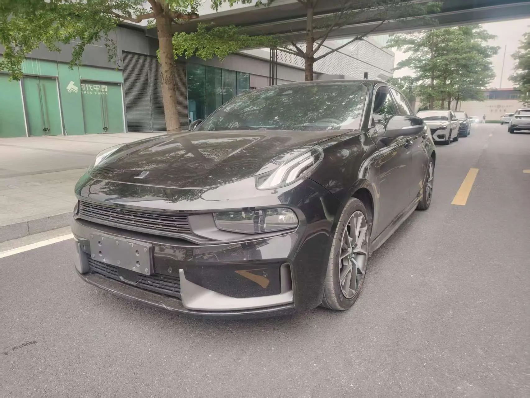 Lynk & Co 03