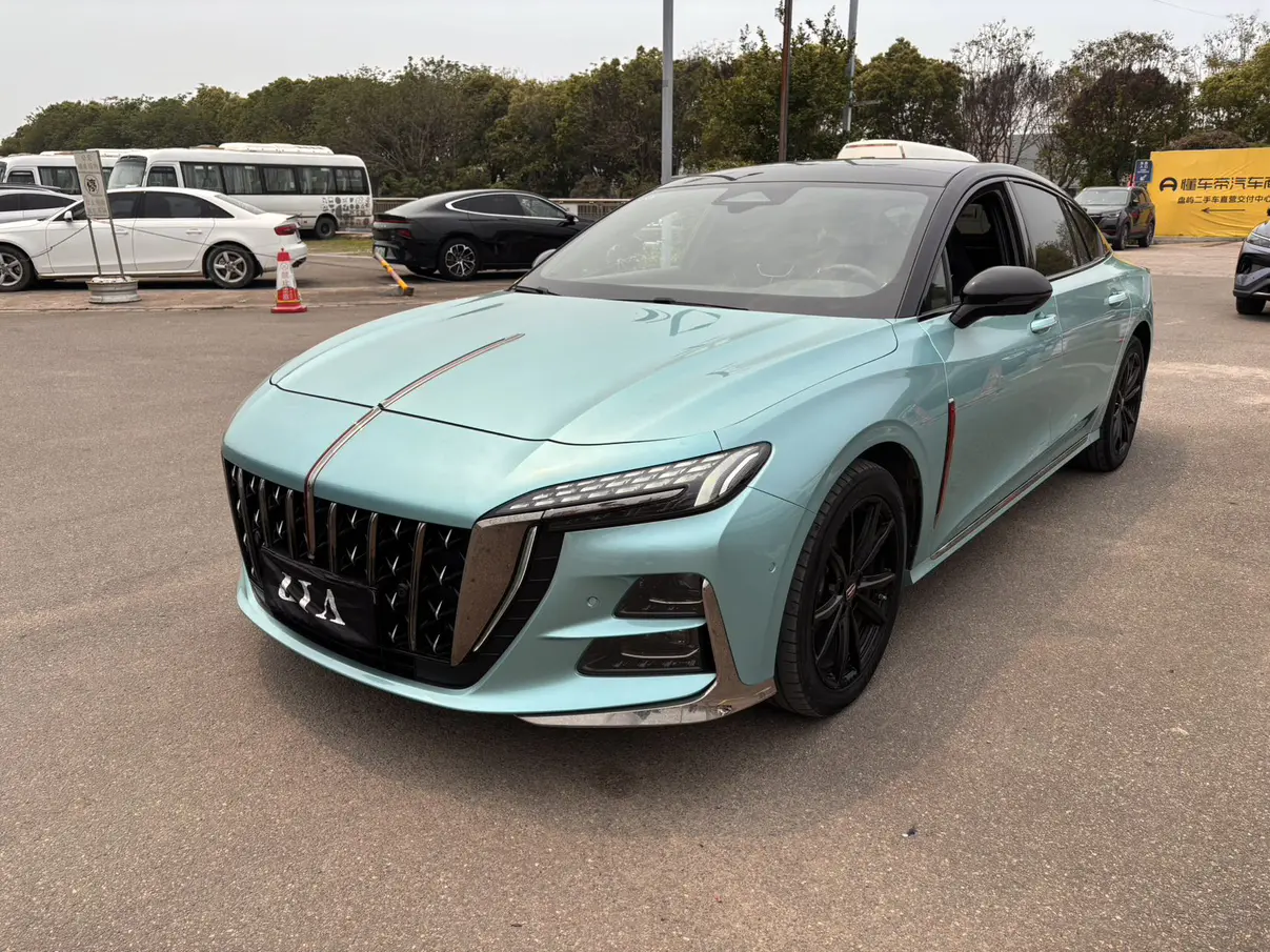Hongqi H6