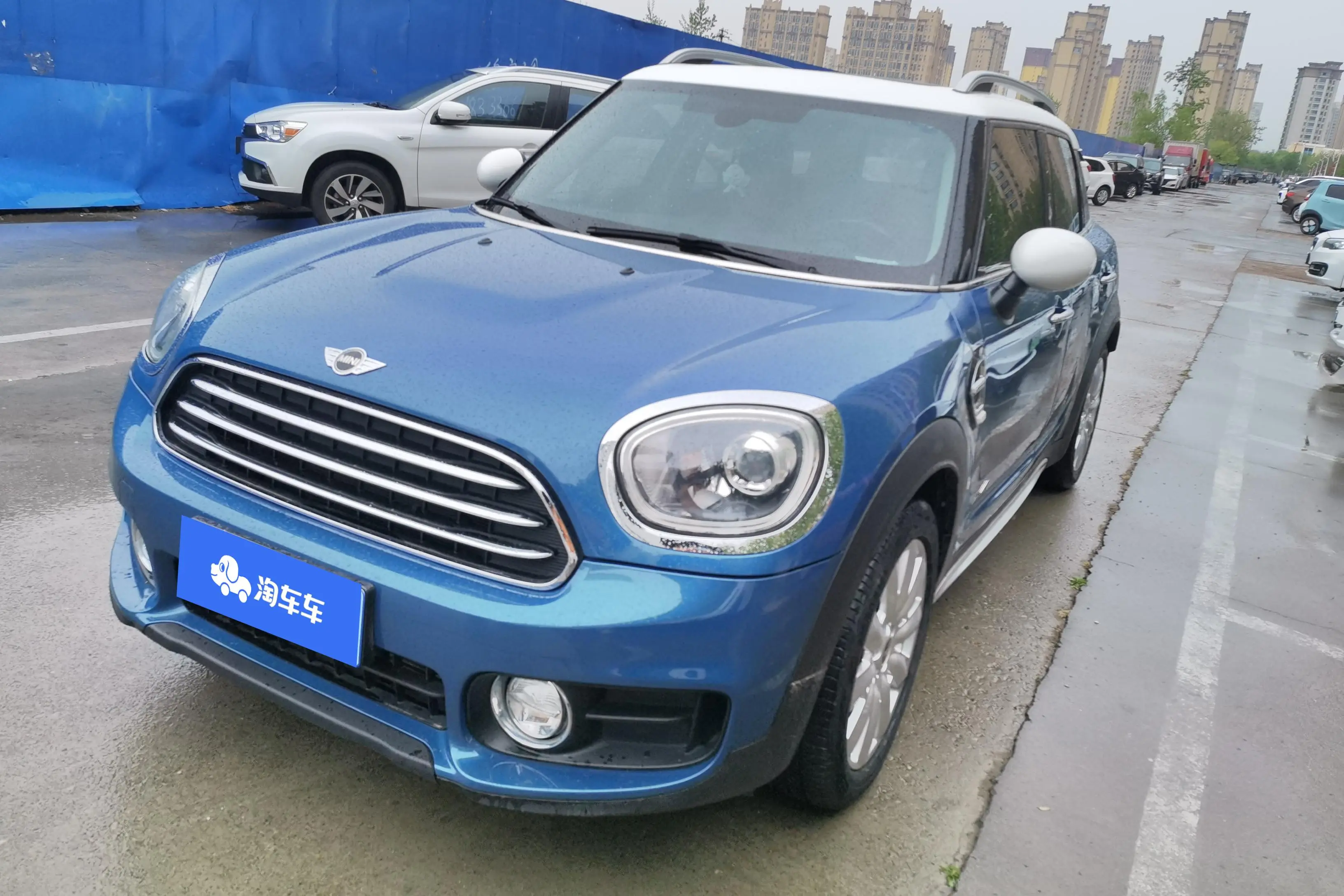 MINI COUNTRYMAN