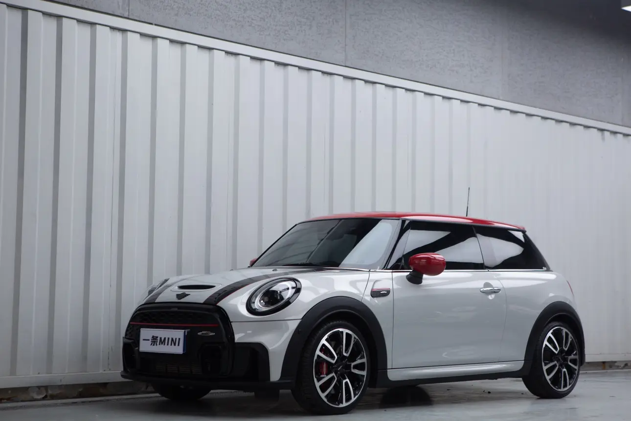 MINI JCW