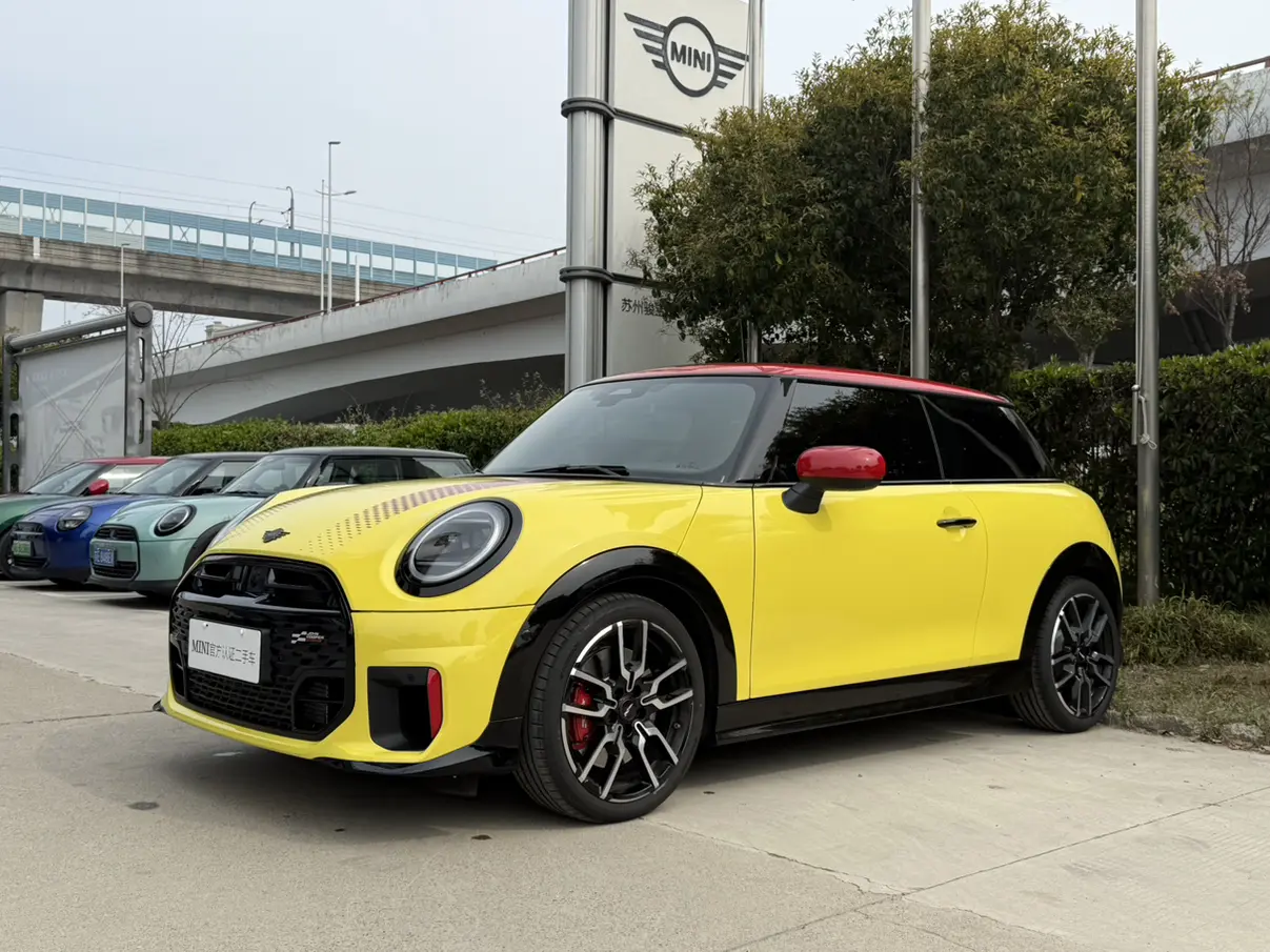 MINI JCW