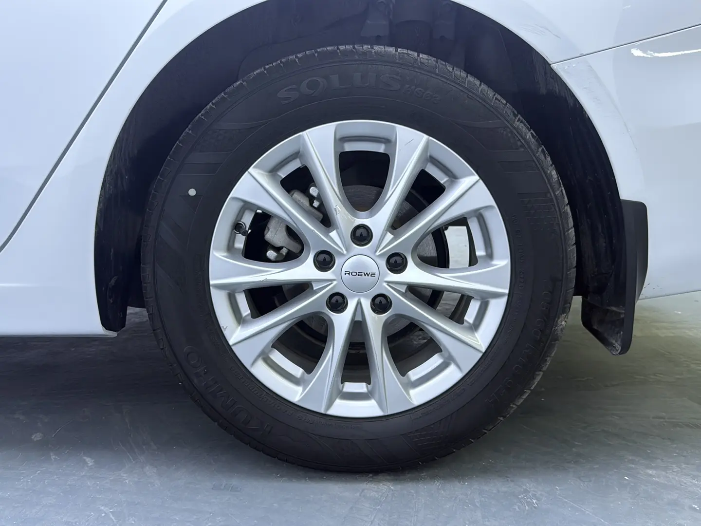 Roewe i5