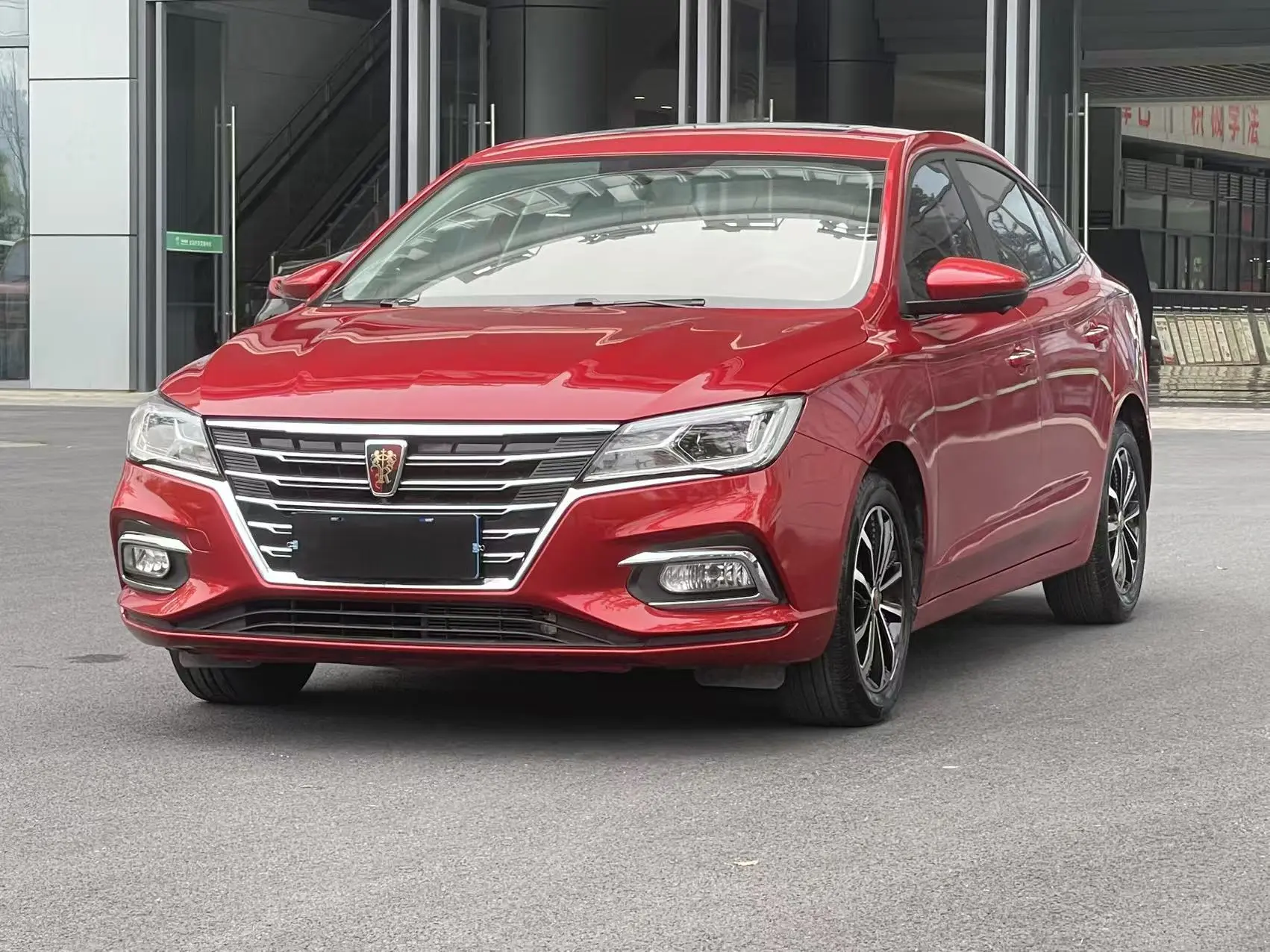 Roewe i5