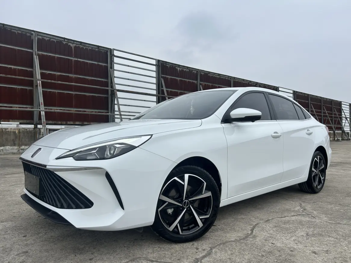 Roewe i5