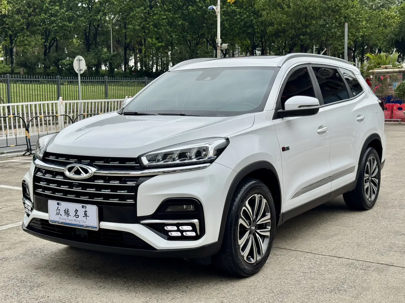 Chery Tiggo 8