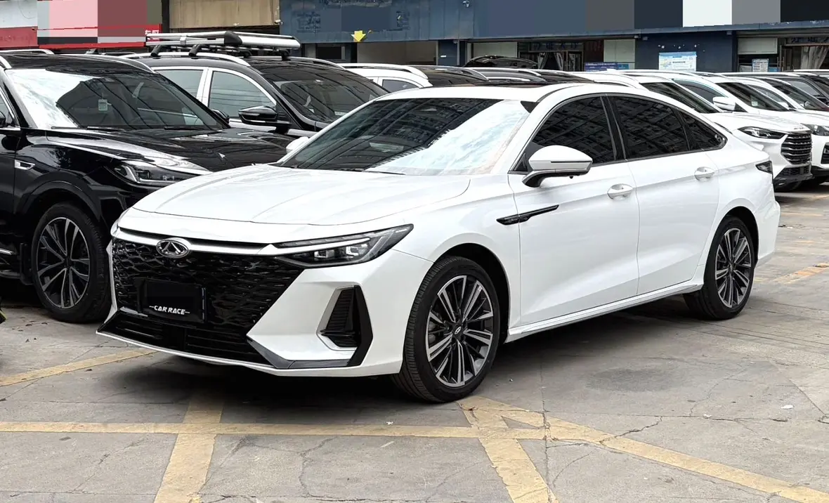 Chery Arrizo 8