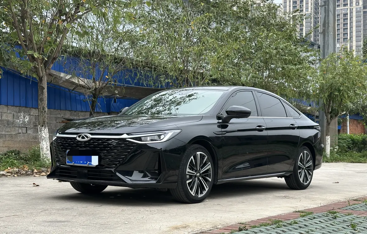 Chery Arrizo 8