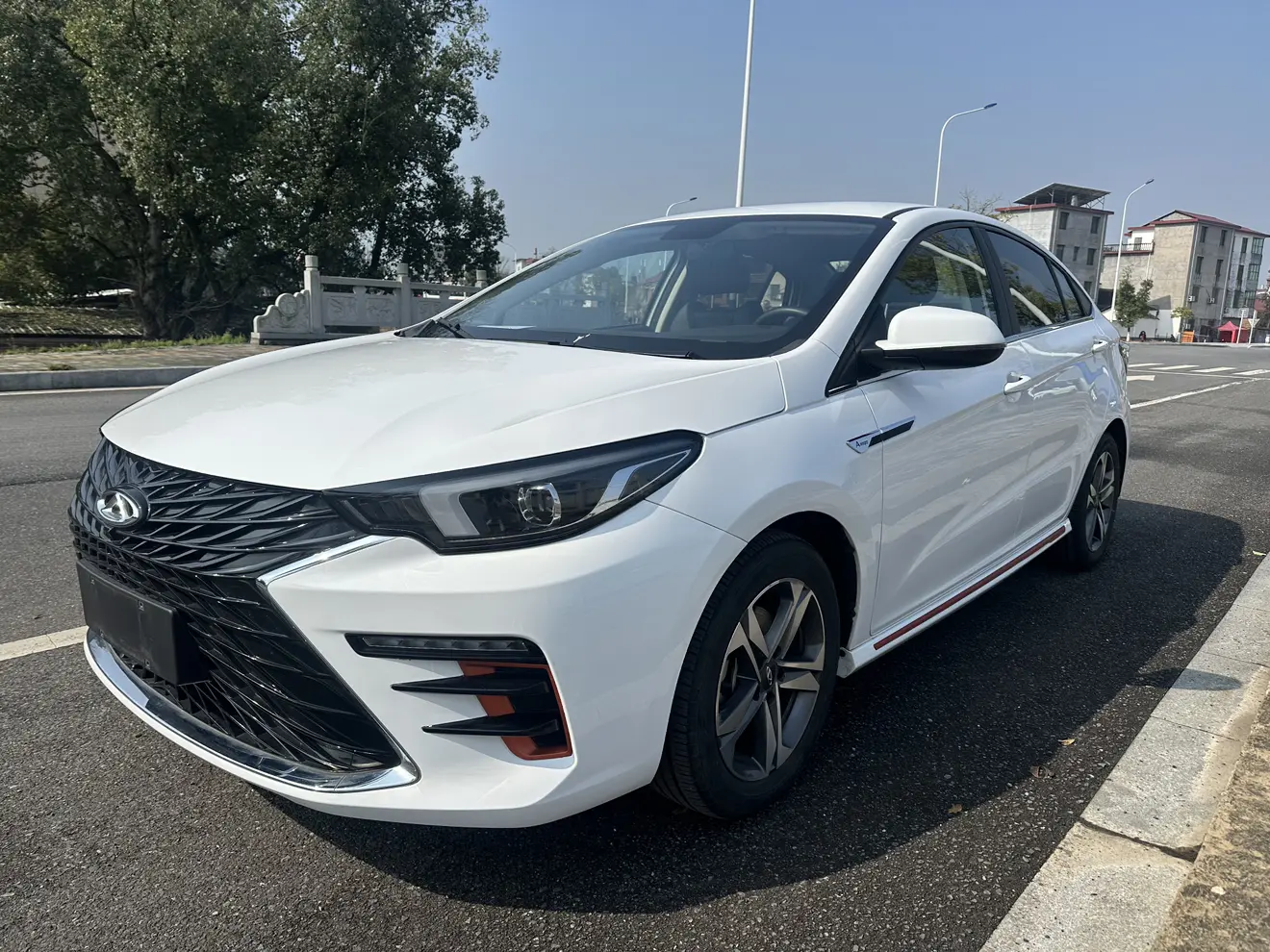 Omoda S5