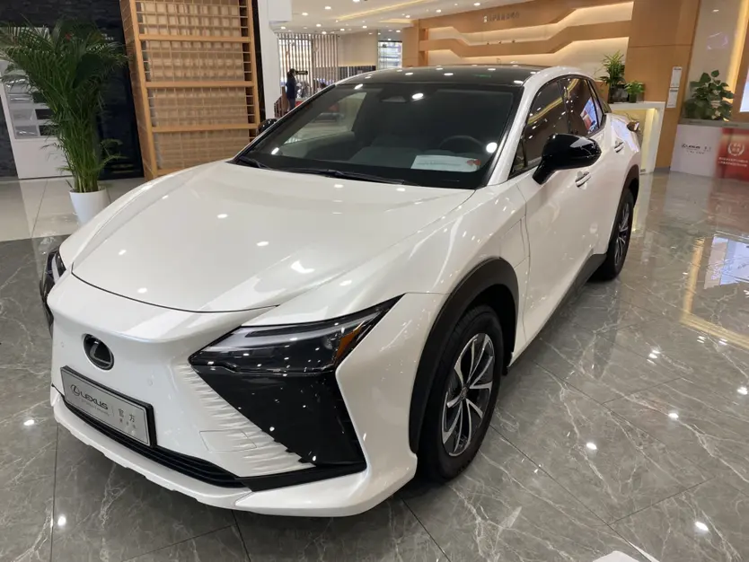 Lexus RZ