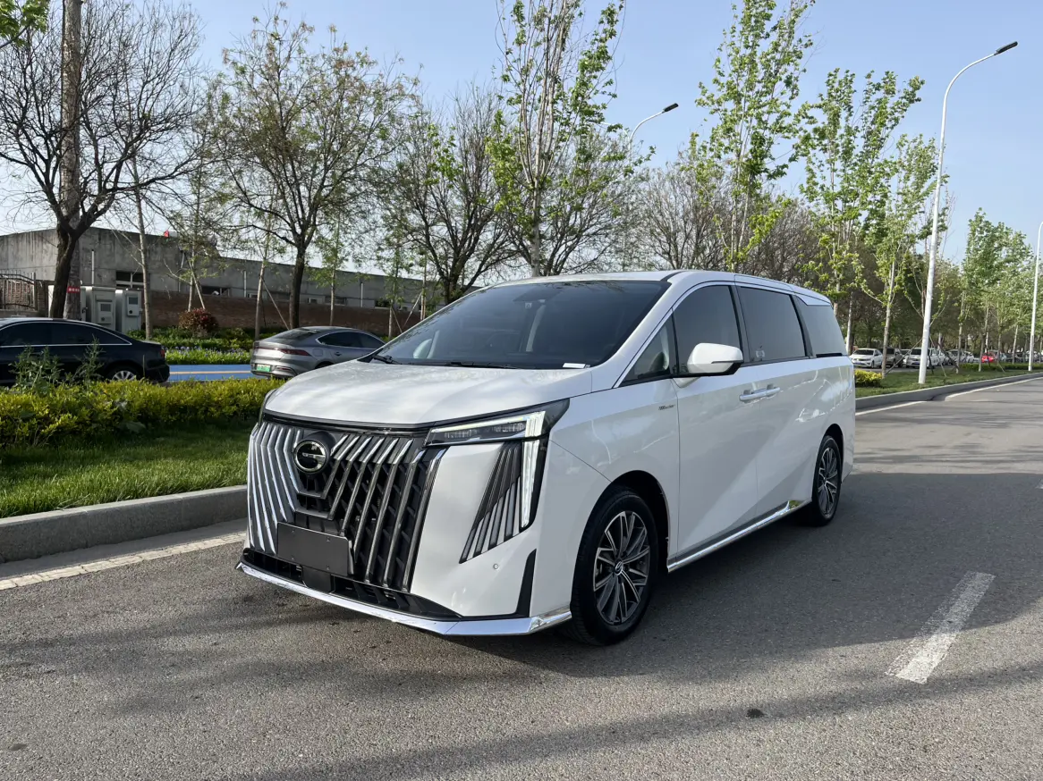 GAC Trumpchi M8