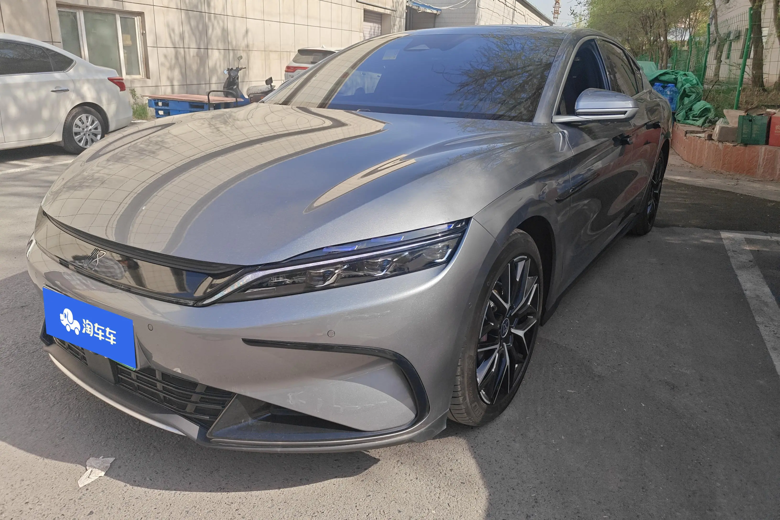 BYD Han EV