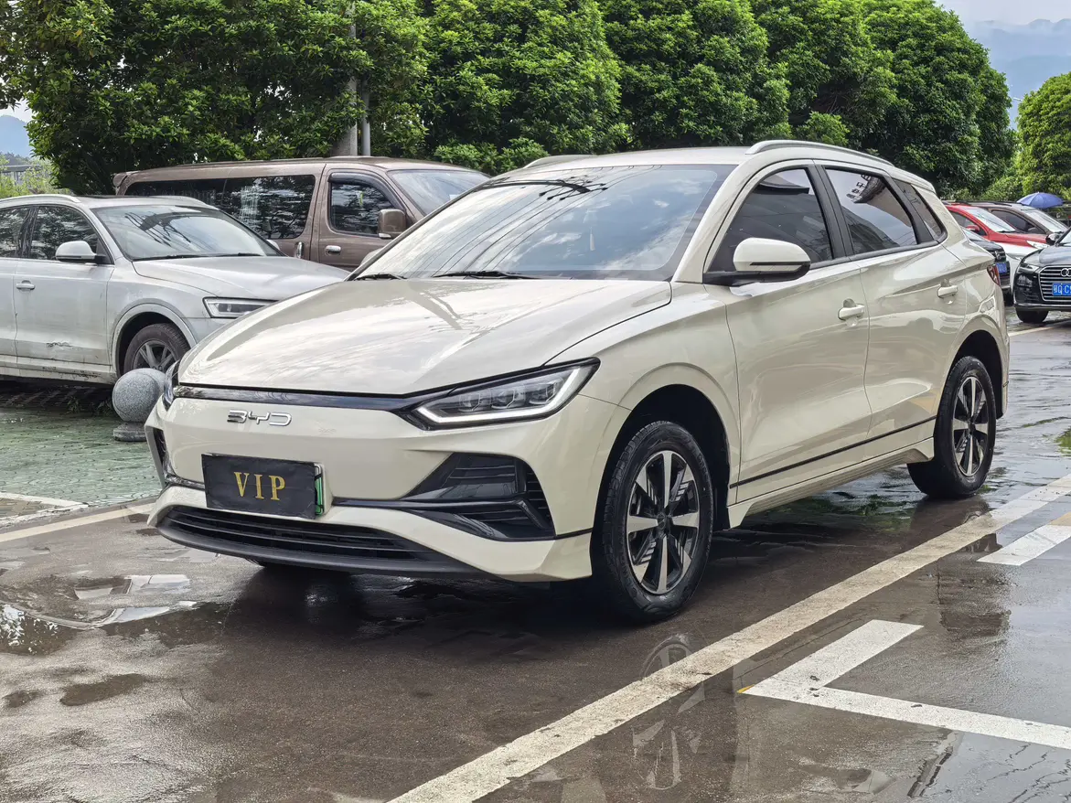 BYD e2