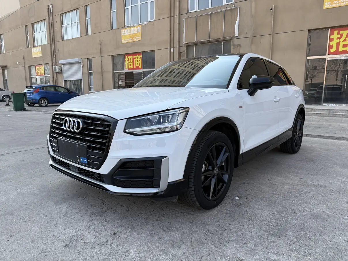 Audi Q2L