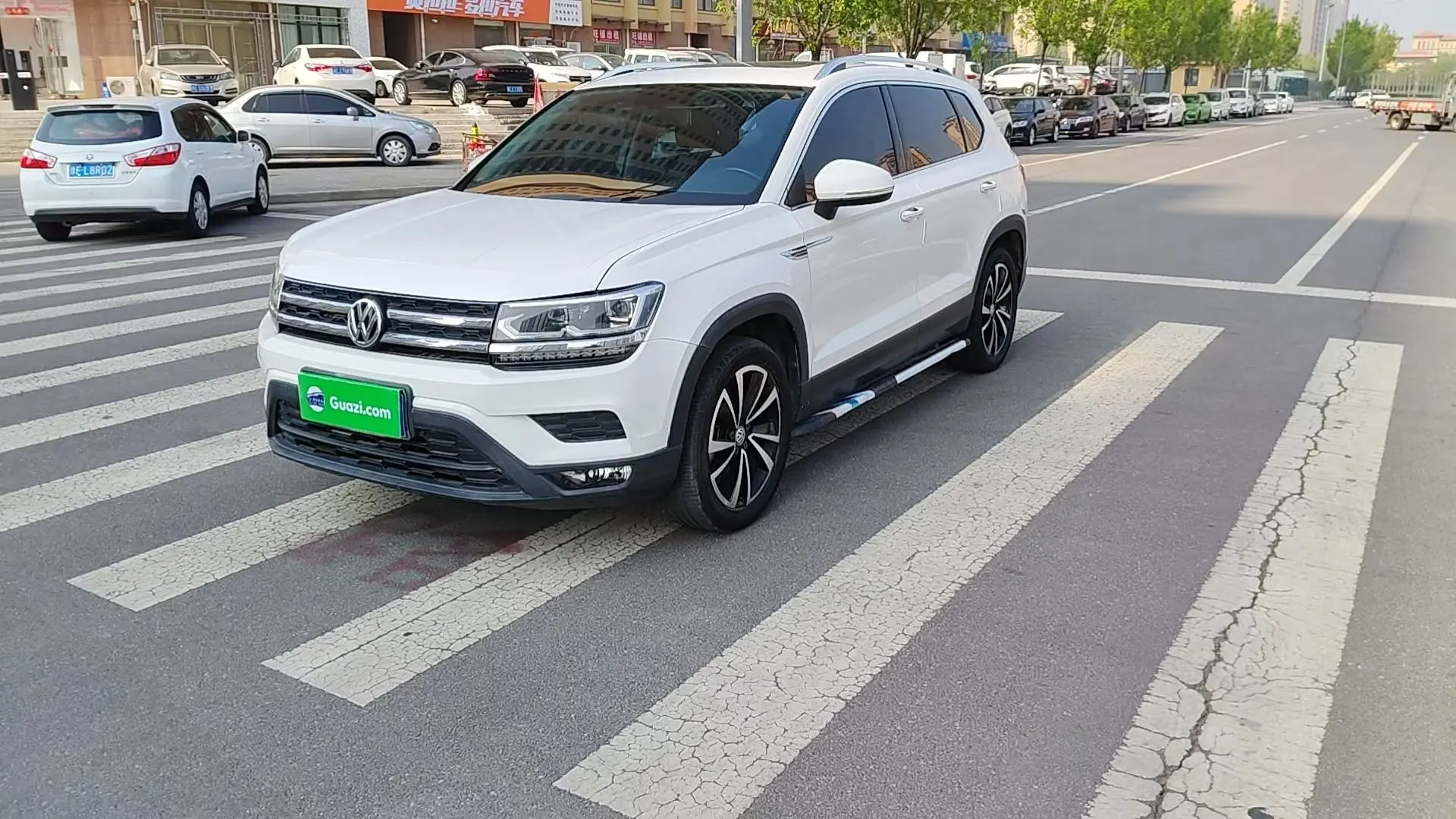 Volkswagen Tharu