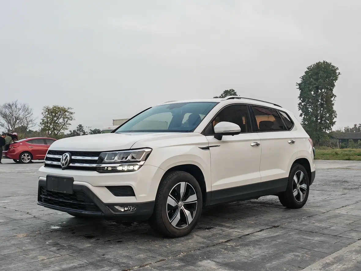 Volkswagen Tharu