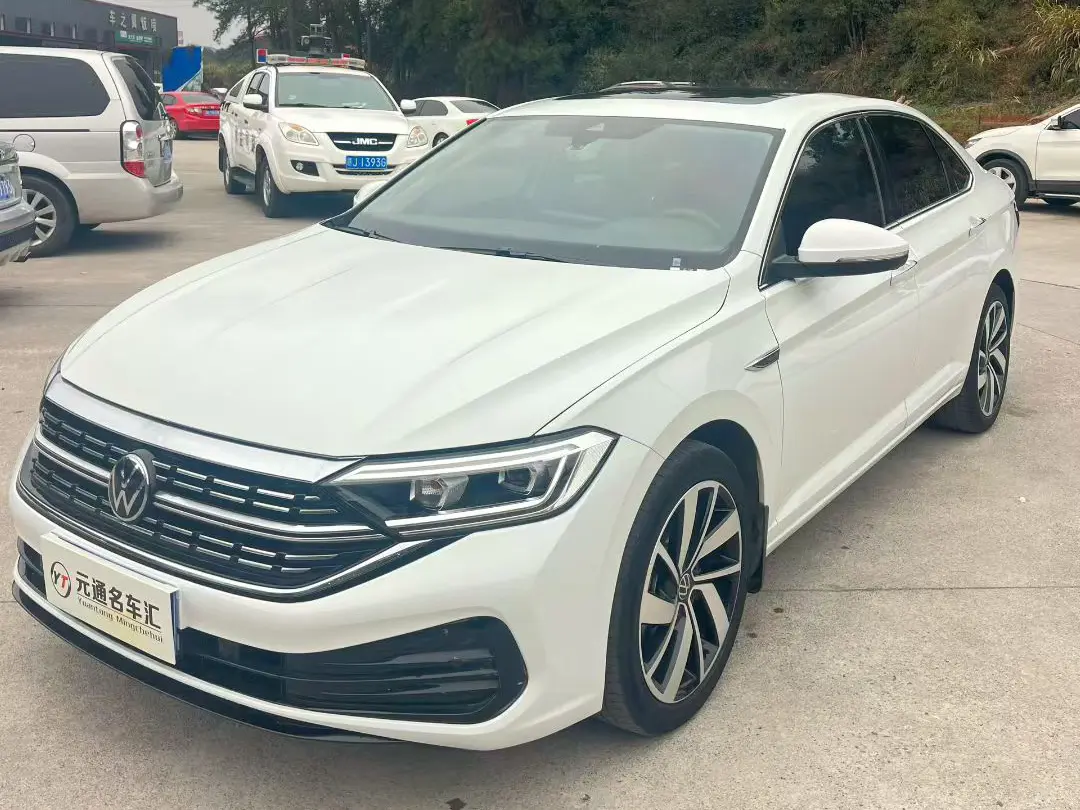 Volkswagen Sagitar