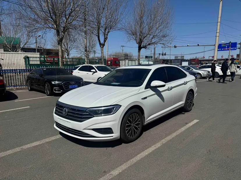 Volkswagen Sagitar