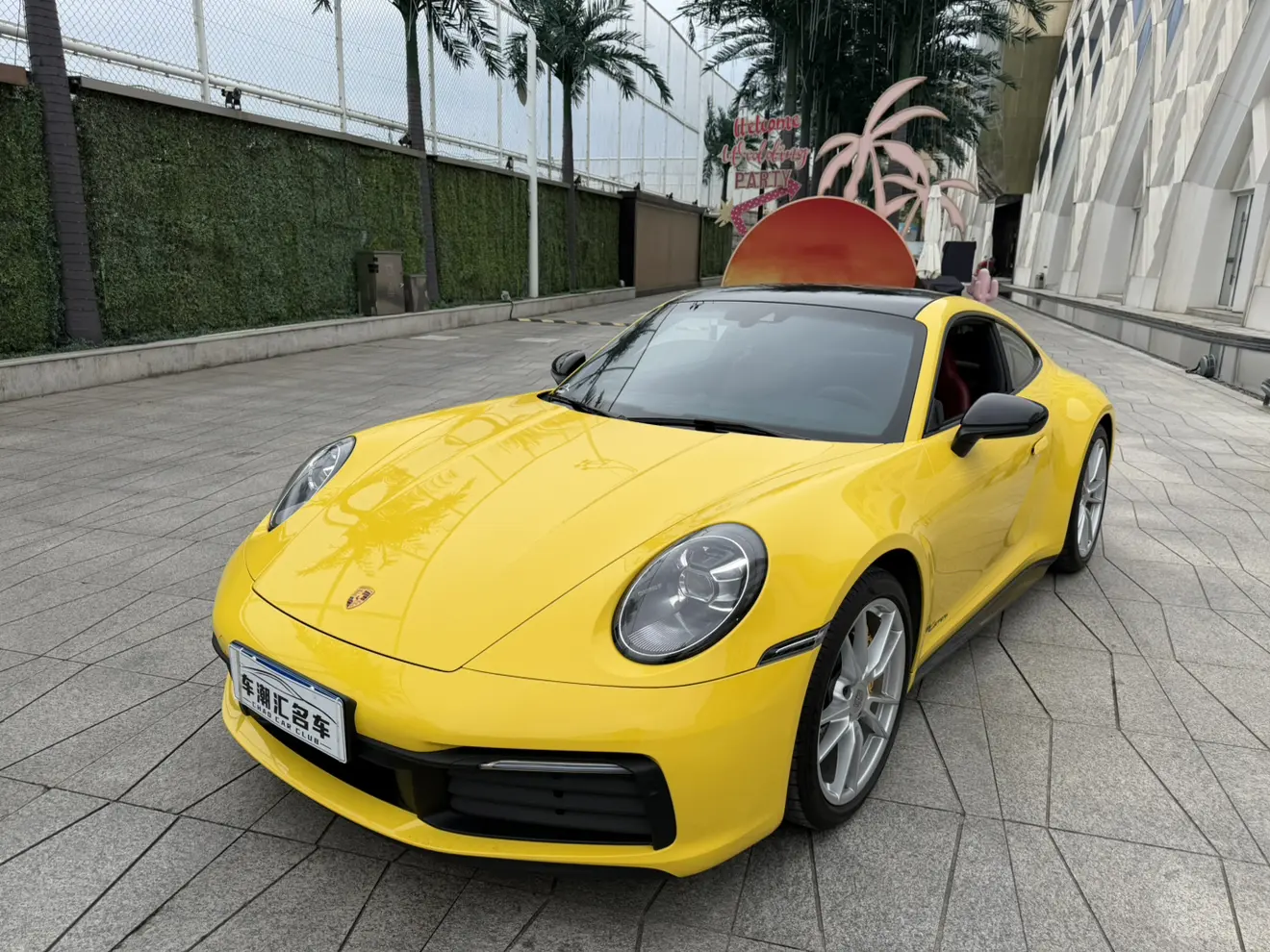 Porsche 911
