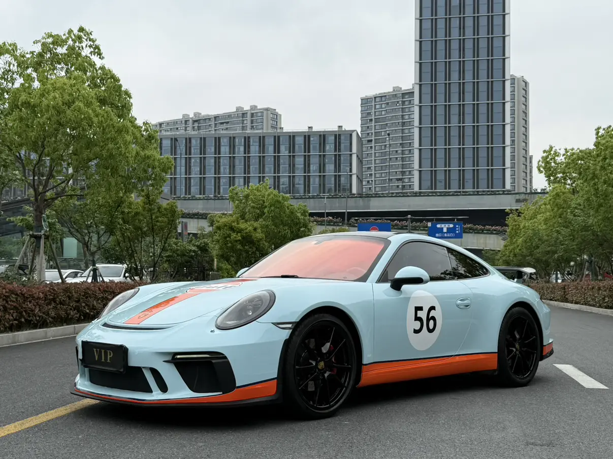 Porsche 911