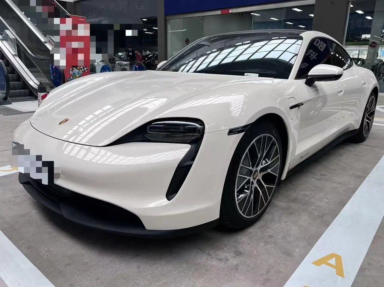 Porsche Taycan