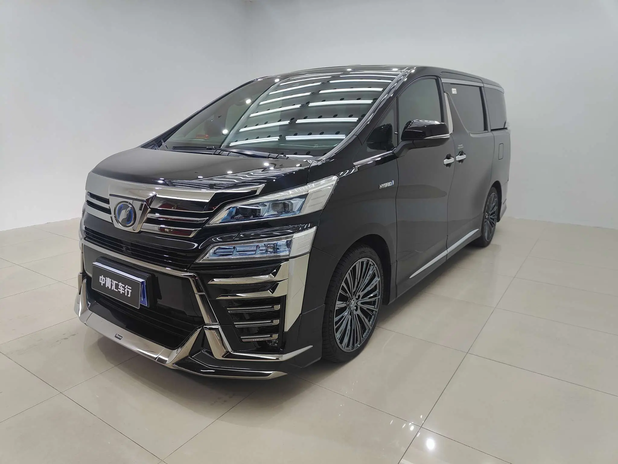 Toyota Crown Wellfire