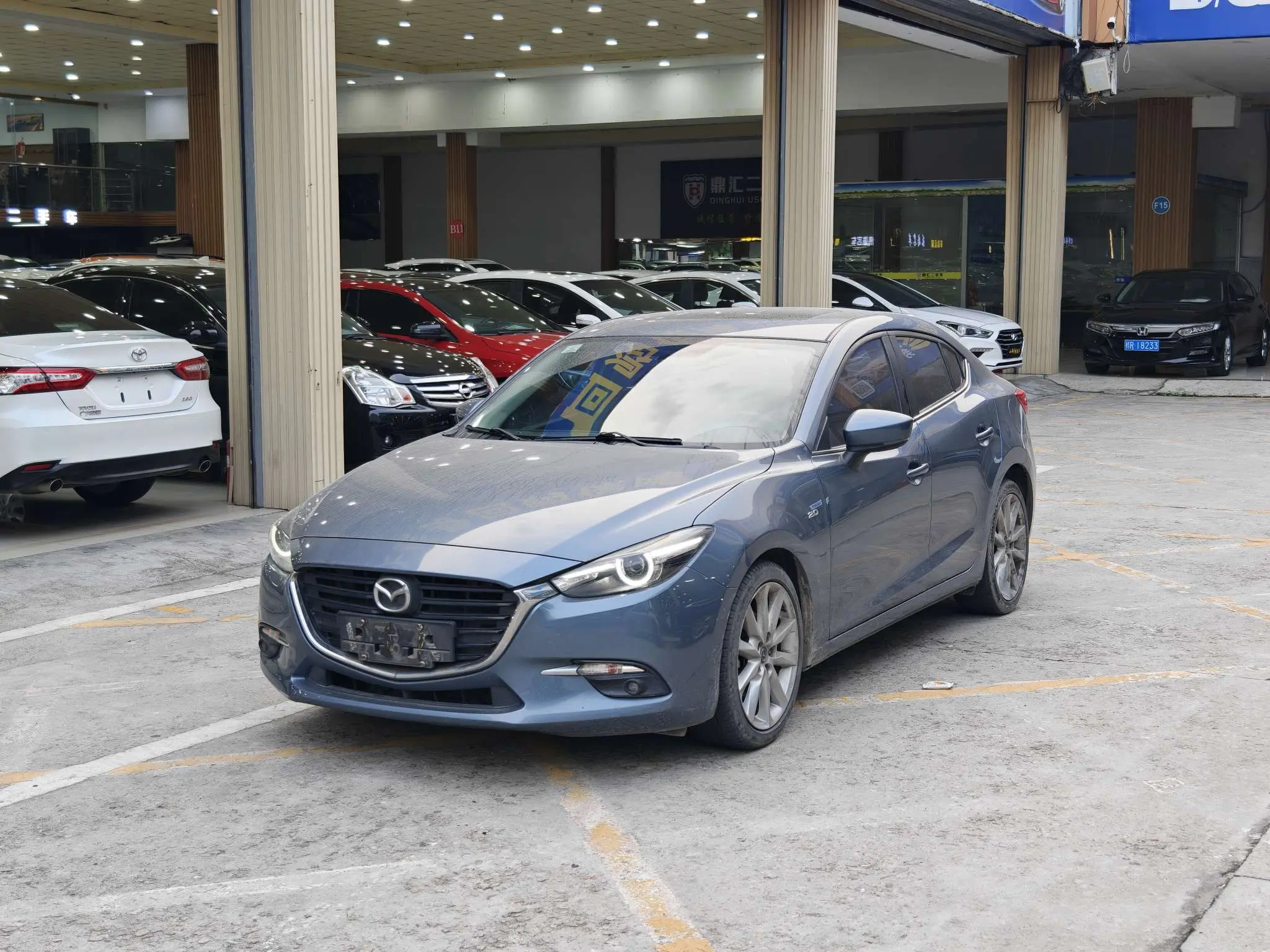 Mazda Axela