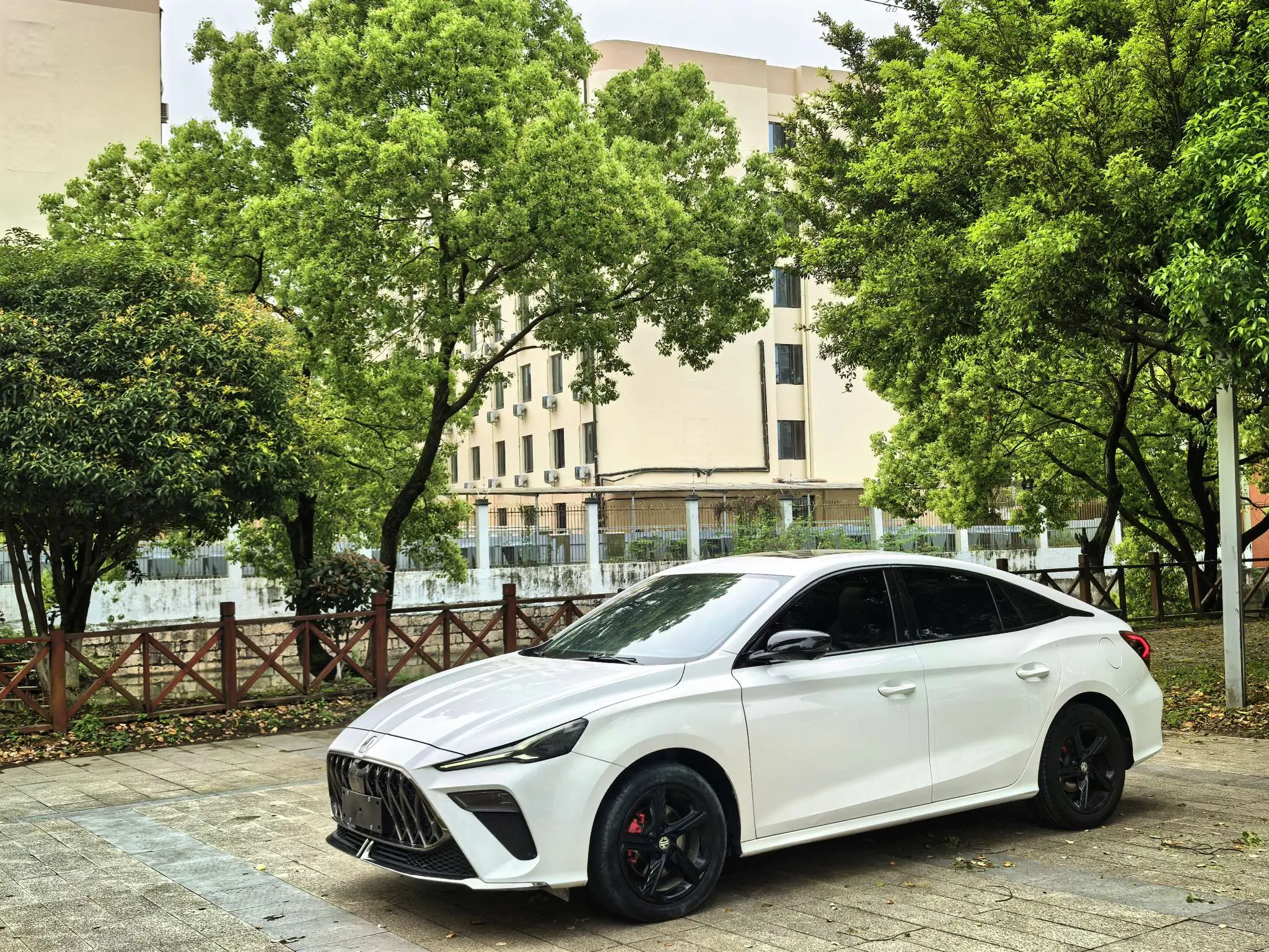 MG 5 Scorpio