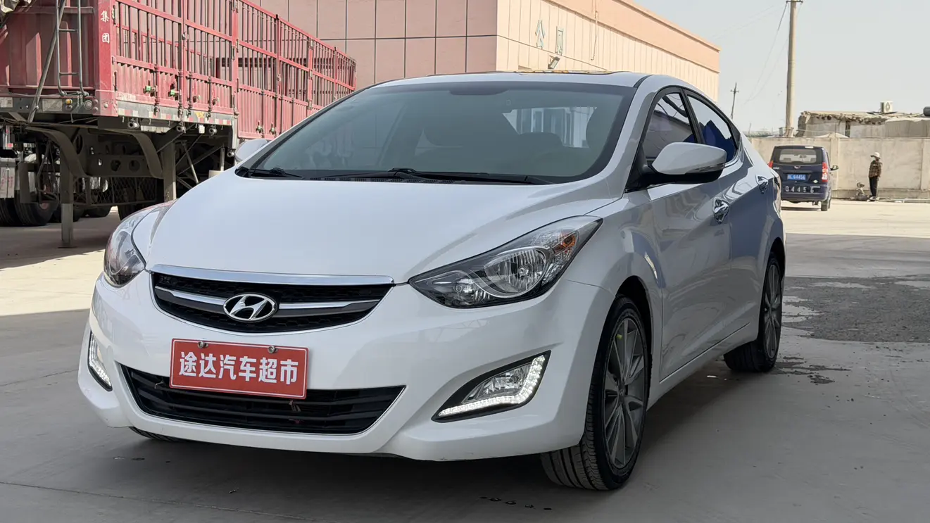 Hyundai Elantra