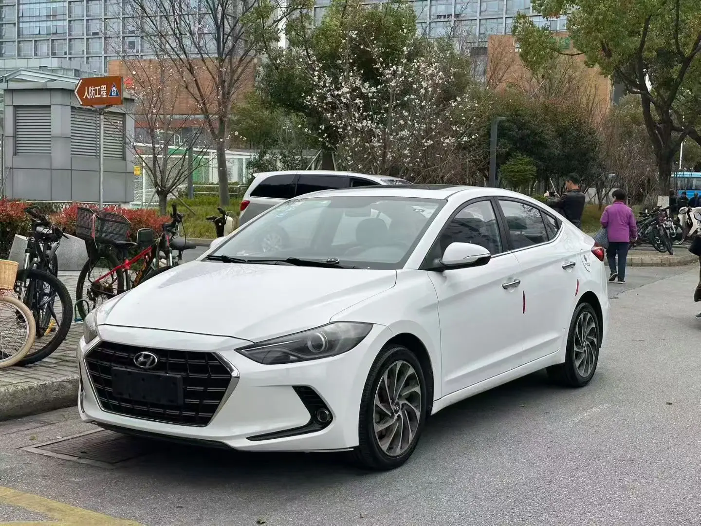 Hyundai Lead