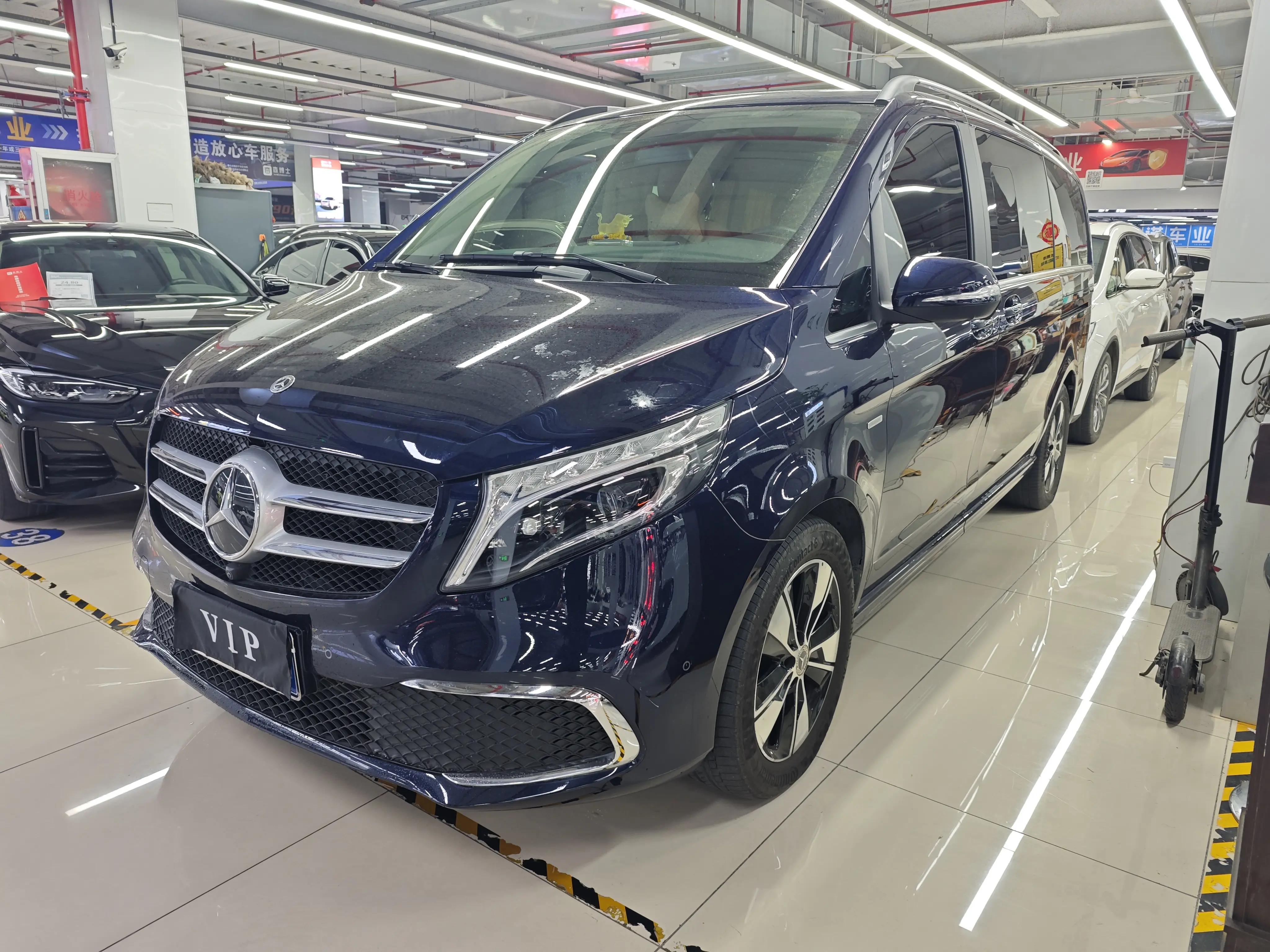 Mercedes-Benz Mercedes Benz V Class