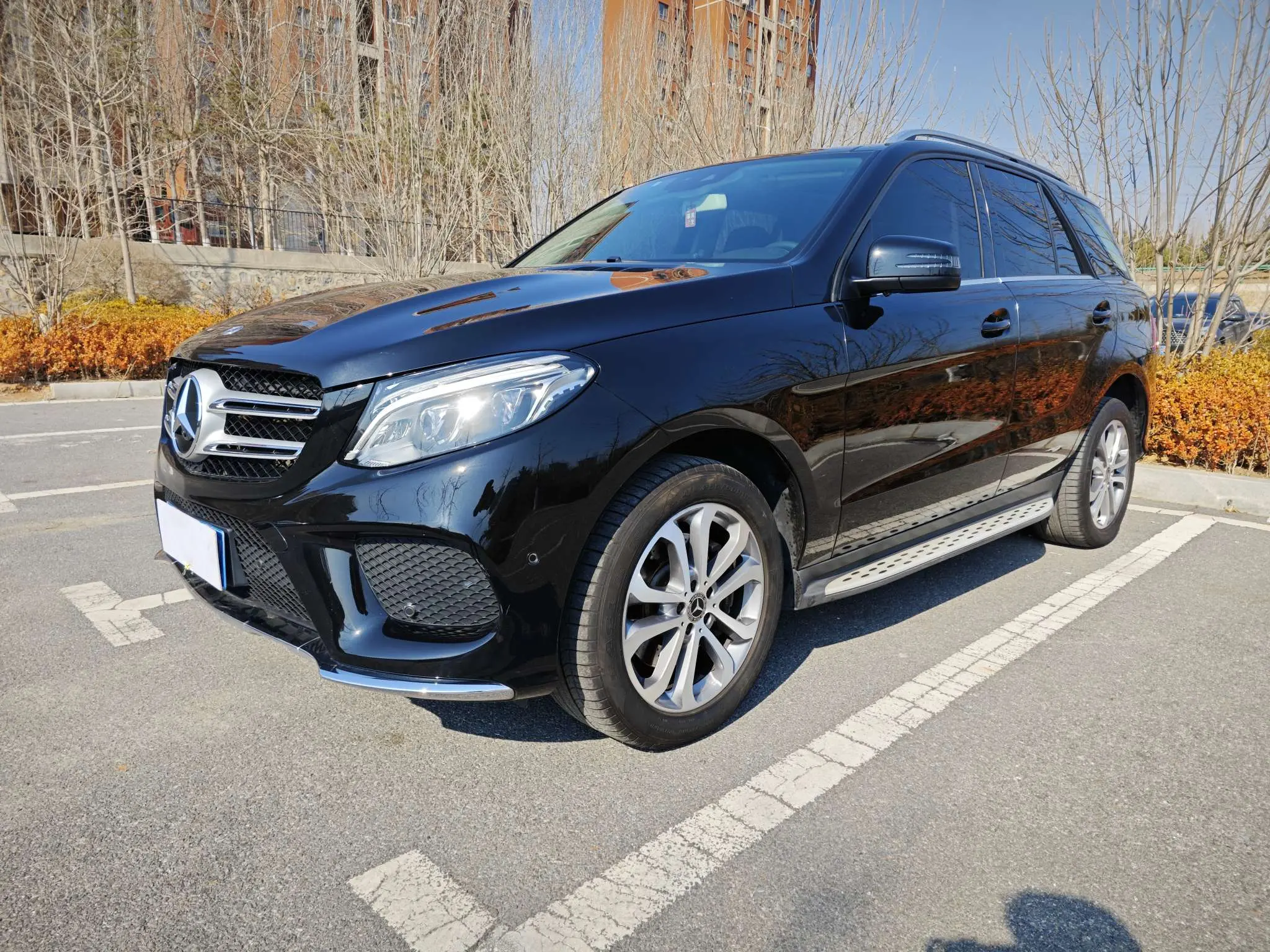 Mercedes-Benz GLE (Imported)