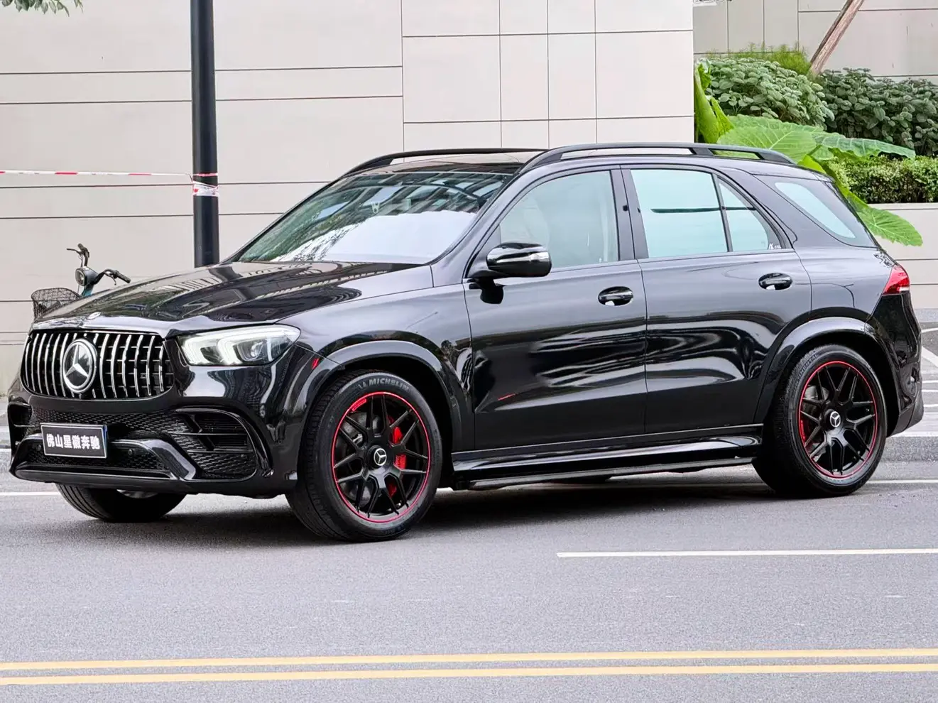 Mercedes-Benz GLE (Imported)